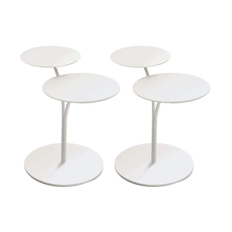 Zeitgenössischer Metall am Nachttisch am Nachttisch