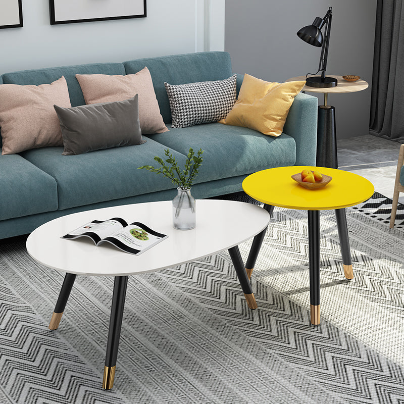 Zeitgenössischer Couchtisch Set kein beunruhigender 3 -Bein Holz Couchtisch