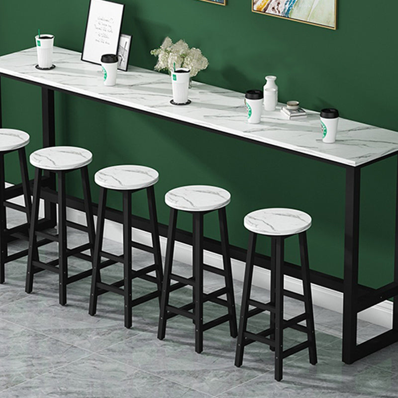 Mesa de comedor de barra de interiores moderna mesa de taburete de bar rectangular con reposapiés