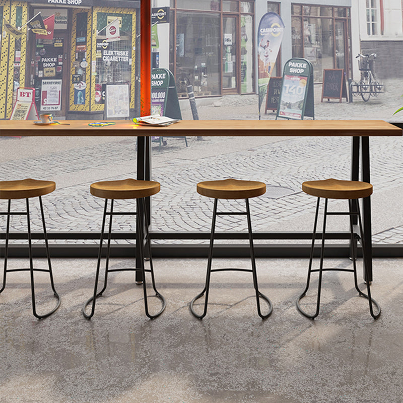 Mesa de comedor contemporánea de barra de interiores Metal y taburete de barra de madera