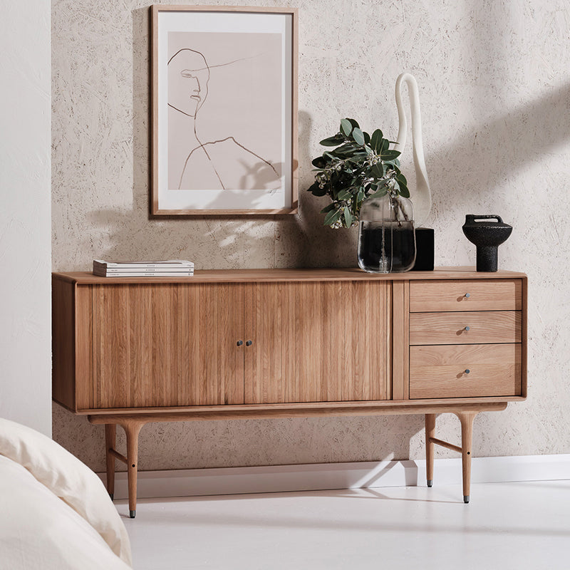 Modern Wood Sideboard Table 3 Drawers Buffet Table Cabinets Included for Living Room Natural Clearhalo 'buffet_sideboard' 'Buffets & Sideboards' 'furn' 'furn_buffet_sideboard' 'Furniture' 'Kitchen & Dining Furniture' 7298748