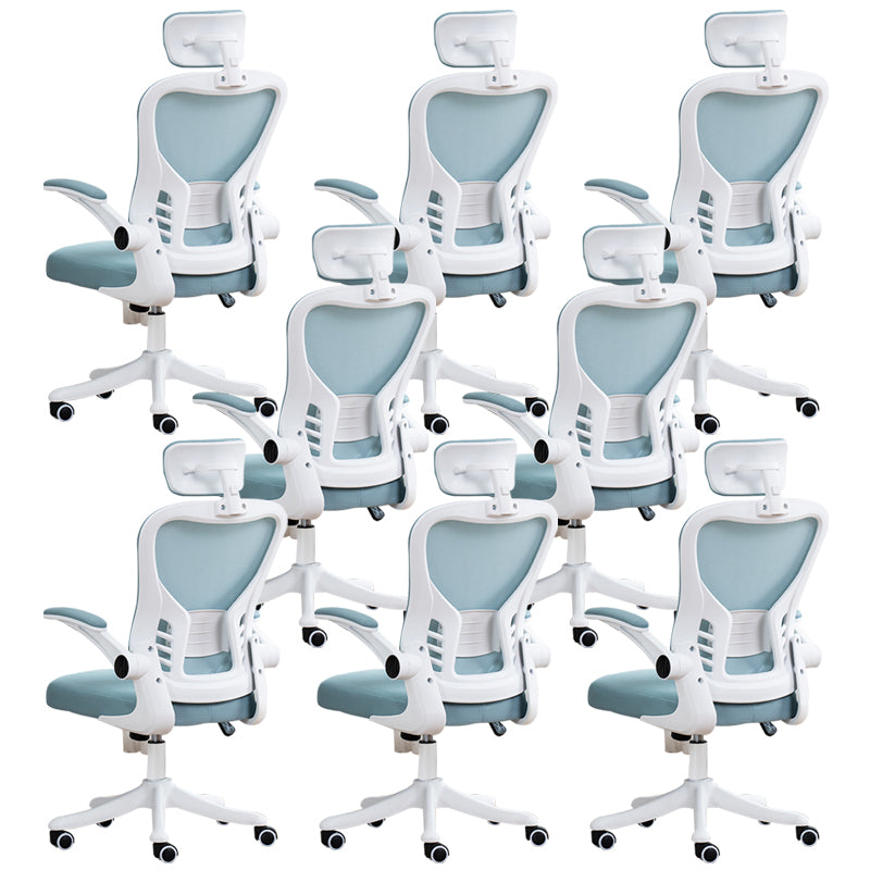 Sedia da ufficio ad armi imbottita meccanismo di inclinazione moderna sedia da scrivania ergonomica con ruote