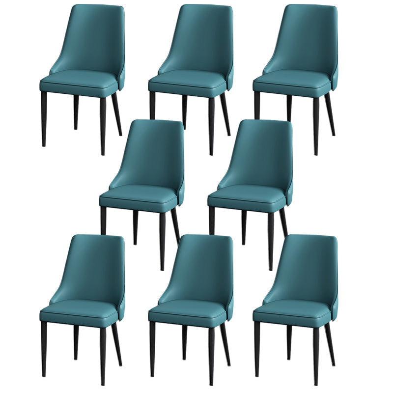 Silla lateral simple moderna silla de comedor de cuero sintética con base de metal para dormitorio