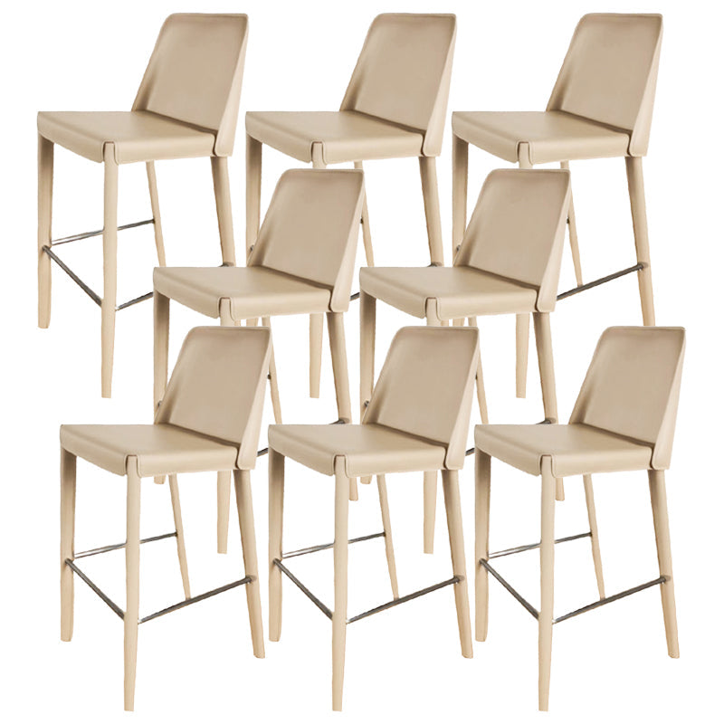 Moderne armlose Kunstleder mit locken Rückenhöhlen mit Metallbasis