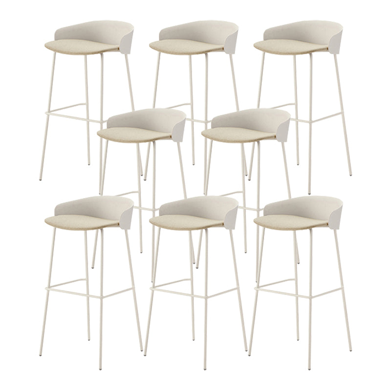 Sgabelli da bar senza braccia con sede con sede contemporanea con base in metallo bianco