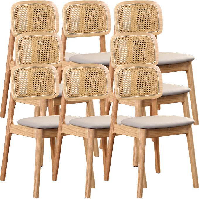 Chaise de salle à manger sans bras ouverte en bois massif contemporain