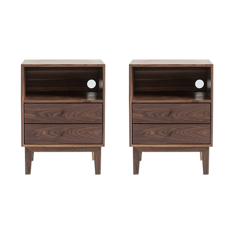 伝統的な引き出しには、アクセントテーブルナイトスタンドが含まれていました24 "脚付き