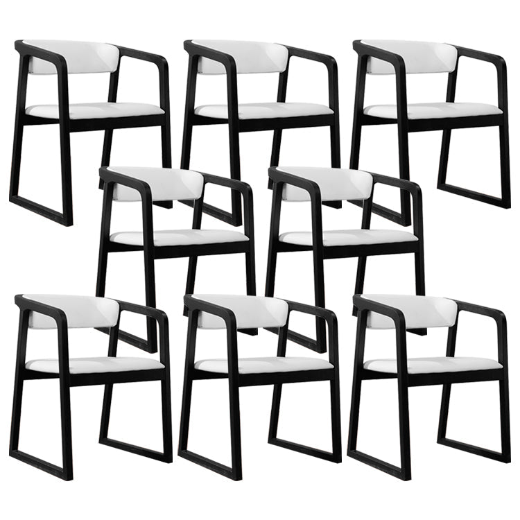 Gambe nere in legno massiccio e sedia accento da sala da pranzo in pelle finta per casa