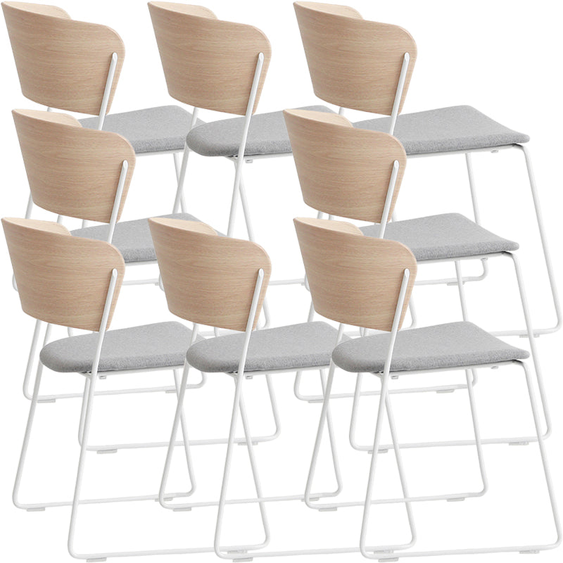 Apri posti da pranzo imbottito contemporaneo e sedie di accento per la casa