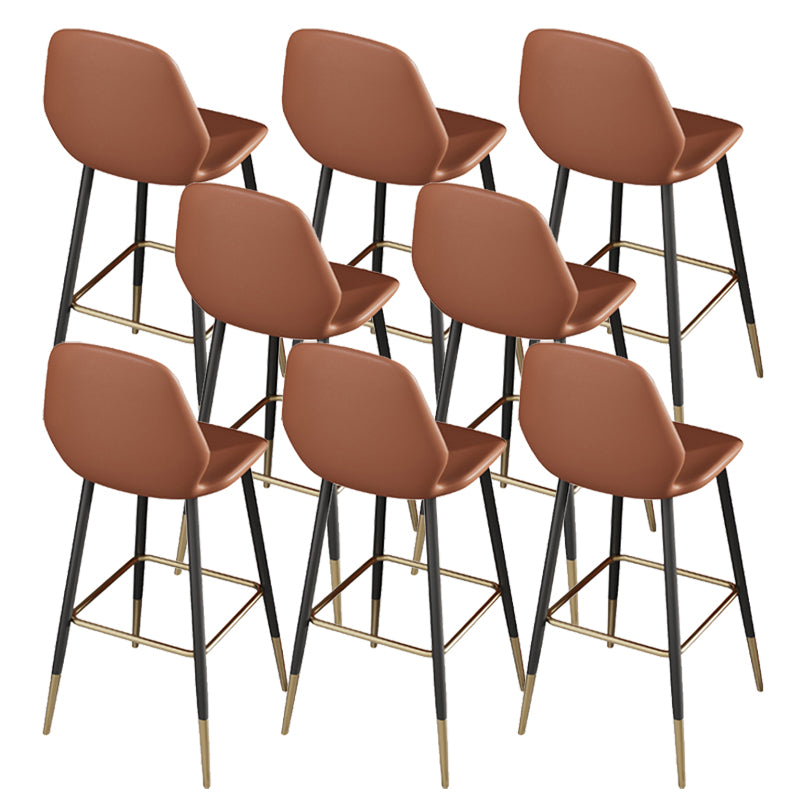 Sgabelli contemporanei senza braccia con poggiapiedi in arancione