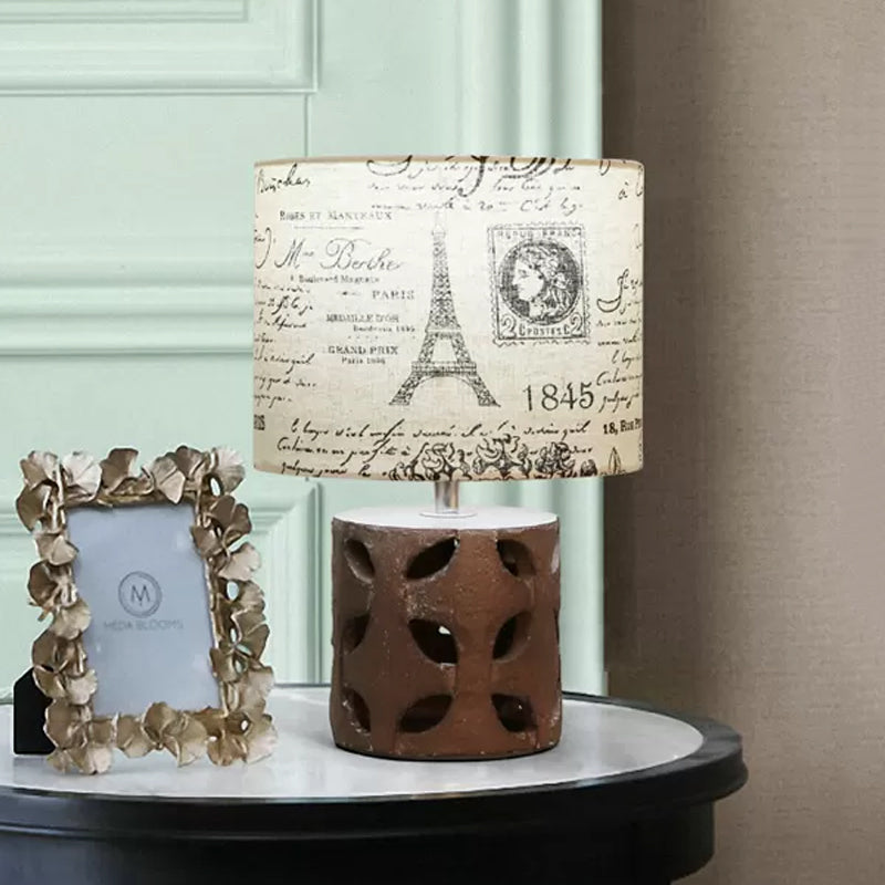 Drum Living Room Table Lighting Country Fabric 1 Light Beige Script Printing Desk Light with Resin Etched Cylinder/Baluster Base Clearhalo 'Lamps' 'Table Lamps' Lighting' 1475722