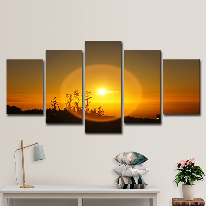 Yellow Dusk Sun Dog Art Print Multi-Piece Wall Decor for House Hallway, Canvas Made Clearhalo 'Art Gallery' 'Canvas Art' 'Contemporary Art Gallery' 'Modern' Arts' 1615718