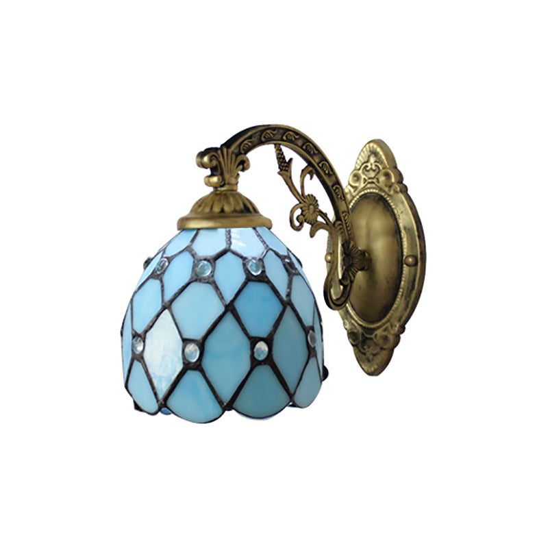 Vintage Dome Wall Mount Light Stained Glass One Light Mini Wall Sconce Light in Brass Clearhalo 'Industrial' 'Middle century wall lights' 'Tiffany wall lights' 'Tiffany' 'Wall Lamps & Sconces' 'Wall Lights' Lighting' 168822
