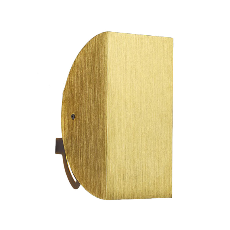 Folded Wall Light Sconce with Semicircle Shade Modern Style Aluminum 1 Light Black/Gold Wall Mount Light Clearhalo 'Cast Iron' 'Glass' 'Industrial' 'Modern wall lights' 'Modern' 'Tiffany' 'Traditional wall lights' 'Wall Lamps & Sconces' 'Wall Lights' Lighting' 169359