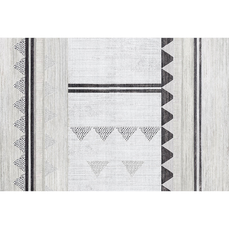 Unique Tribal Pattern Rug Light Grey Bohemian Rug Polyester Pet Friendly Non-Slip Backing Washable Area Rug for Living Room Clearhalo 'Area Rug' 'Bohemian' 'Rugs' Rug' 1767429