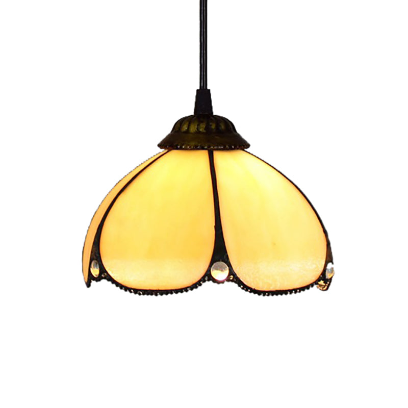Amber Glass Scalloped Hanging Lamp Tiffany 1 Bulb Beige Ceiling Pendant for Entry Clearhalo 'Ceiling Lights' 'Industrial' 'Middle Century Pendants' 'Pendant Lights' 'Pendants' 'Tiffany close to ceiling' 'Tiffany Pendants' 'Tiffany' Lighting' 179239
