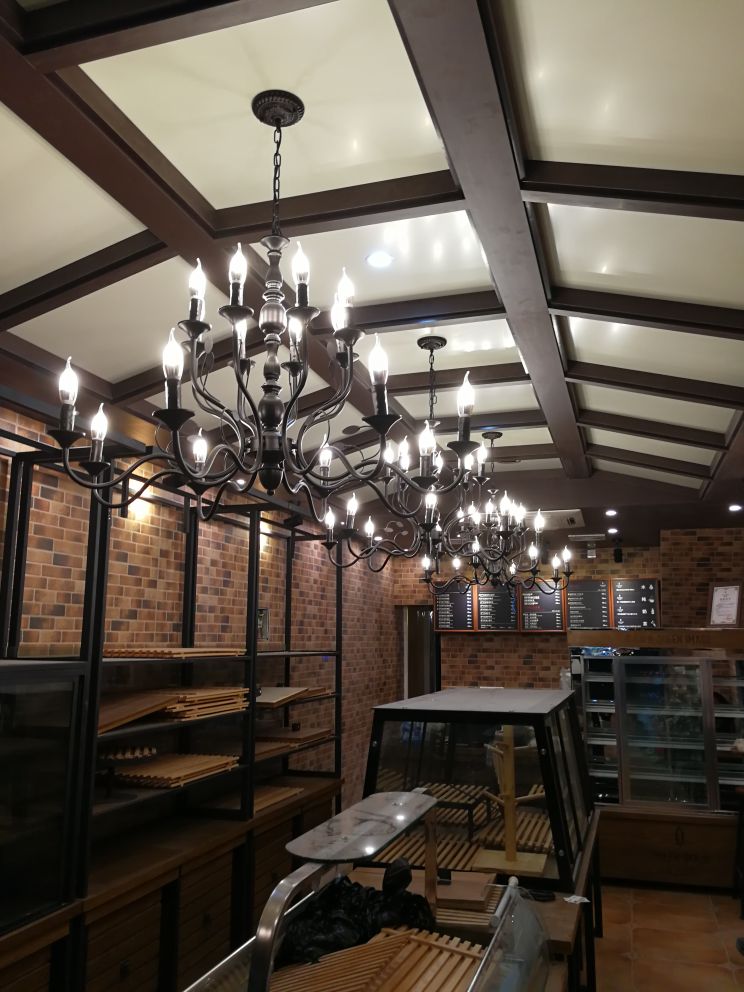 Traditional Curvy Arm Hanging Chandelier 10/12/16 Bulbs Metal Suspension Pendant Lamp in Black for Living Room 16 Black Clearhalo 'Ceiling Lights' 'Chandeliers' Lighting' options 1913421_1cf7715b-a900-41e3-8dbd-7eb3e1947767