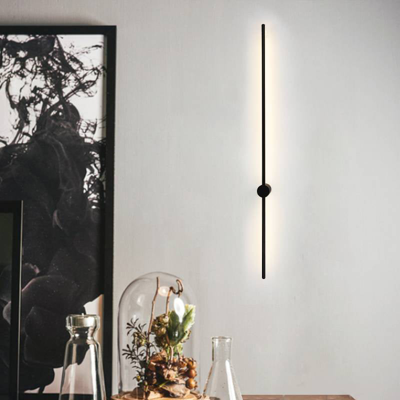 Black Slim Rod Sconce Lighting Minimalist 23.5"/31.5"/47" High LED Metal Wall Mounted Lamp for Bedroom Clearhalo 'Cast Iron' 'Glass' 'Industrial' 'Modern wall lights' 'Modern' 'Tiffany' 'Traditional wall lights' 'Wall Lamps & Sconces' 'Wall Lights' Lighting' 1971423