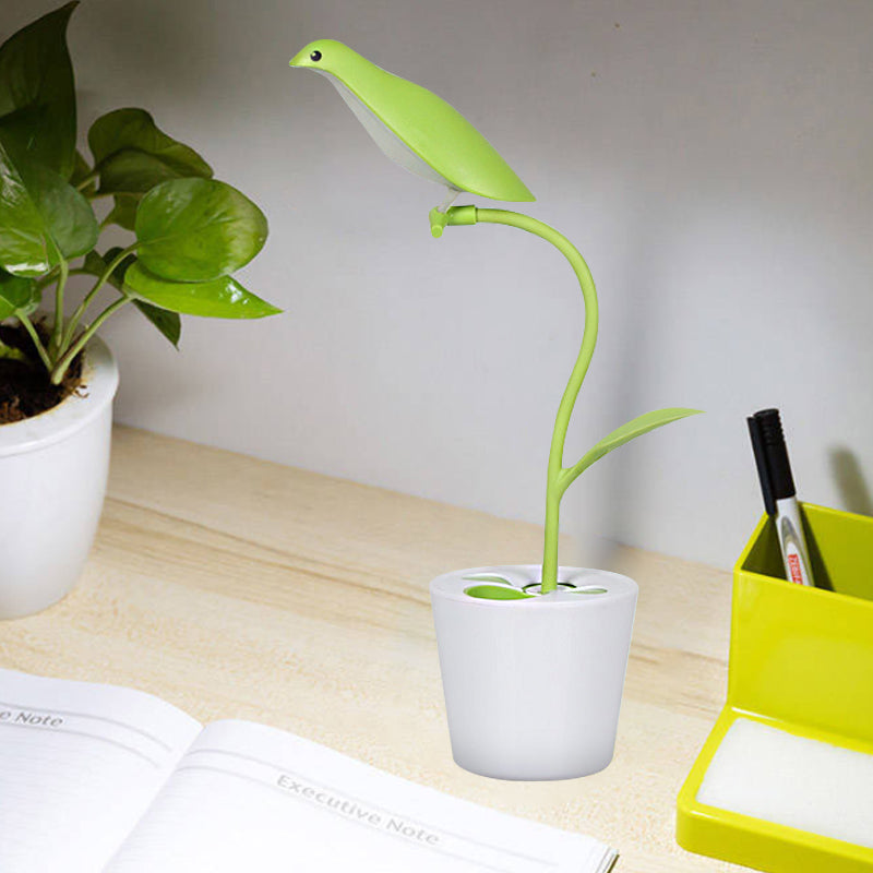 Eye-Caring Bird Shaped Desk Light 1 Head Macaron Loft Reading Light for Kid Bedroom Clearhalo 'Desk Lamps' 'Lamps' Lighting' 198399
