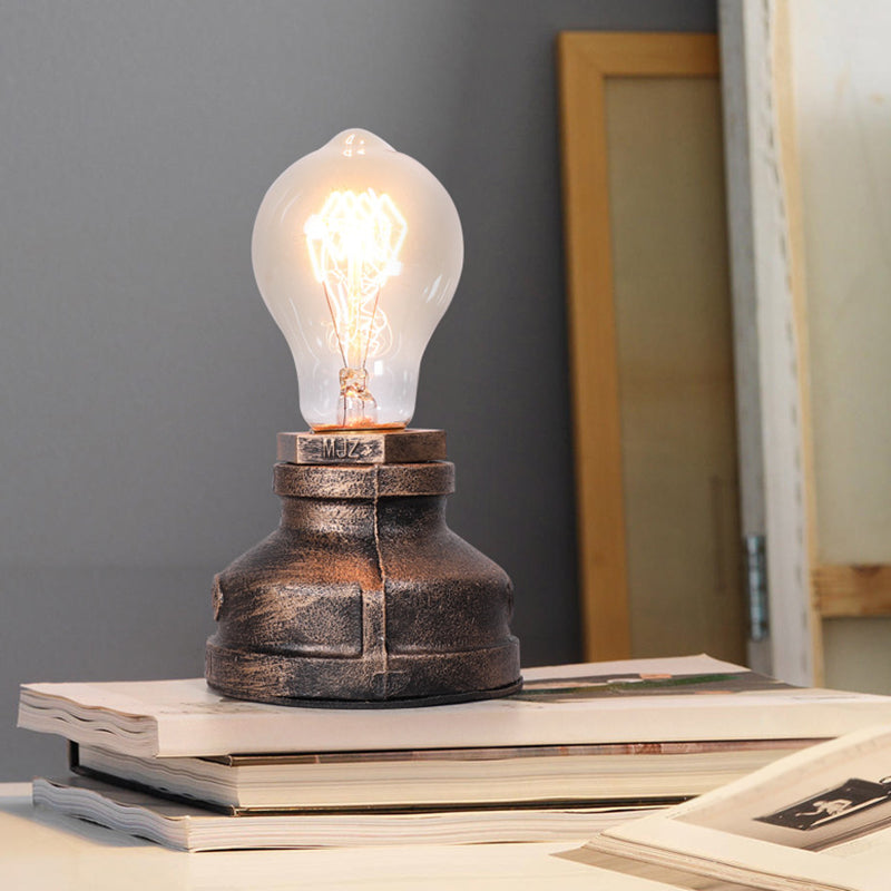 Industrial Water Pipe Base Table Lighting Single-Bulb Iron Nightstand Lamp for Bedroom Clearhalo 'Lamps' 'Table Lamps' Lighting' 2228545