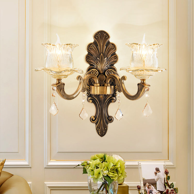1/2-Light Living Room Wall Mount Lamp Vintage Style Brass Sconce Lighting with Petal Clear Textured Glass Shade Clearhalo 'Cast Iron' 'Glass' 'Industrial' 'Modern wall lights' 'Modern' 'Tiffany' 'Traditional wall lights' 'Wall Lamps & Sconces' 'Wall Lights' Lighting' 222913