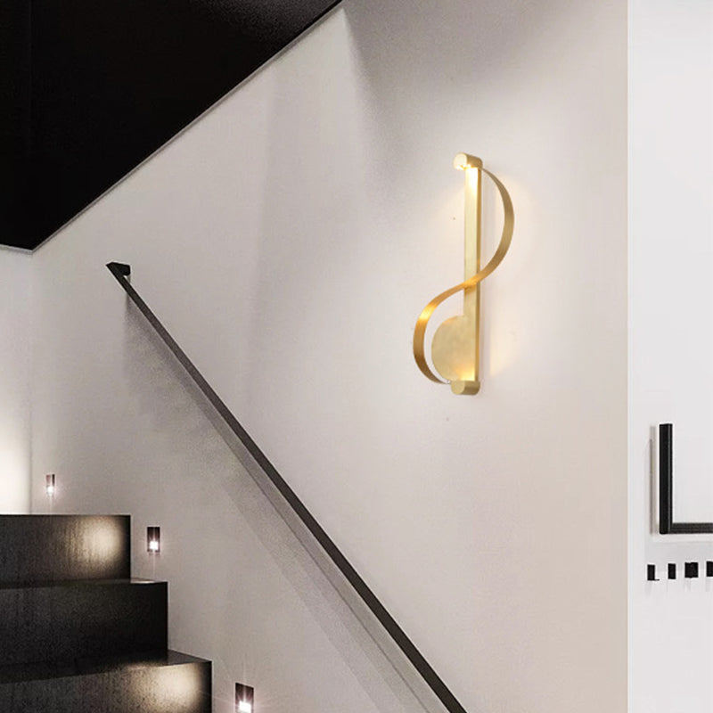 Brass Curve LED Wall Mount Light Minimalistic Metal Wall Sconce Lamp for Living Room Clearhalo 'Cast Iron' 'Glass' 'Industrial' 'Modern wall lights' 'Modern' 'Tiffany' 'Traditional wall lights' 'Wall Lamps & Sconces' 'Wall Lights' Lighting' 2384913