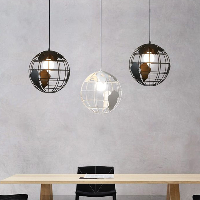 Iron Wireframe Globe Pendant Light Industrial 1 Bulb Restaurant Ceiling Suspension Lamp Clearhalo 'Art Deco Pendants' 'Black' 'Cast Iron' 'Ceiling Lights' 'Ceramic' 'Crystal' 'Industrial Pendants' 'Industrial' 'Metal' 'Middle Century Pendants' 'Pendant Lights' 'Pendants' 'Rustic Pendants' 'Tiffany' Lighting' 2409120