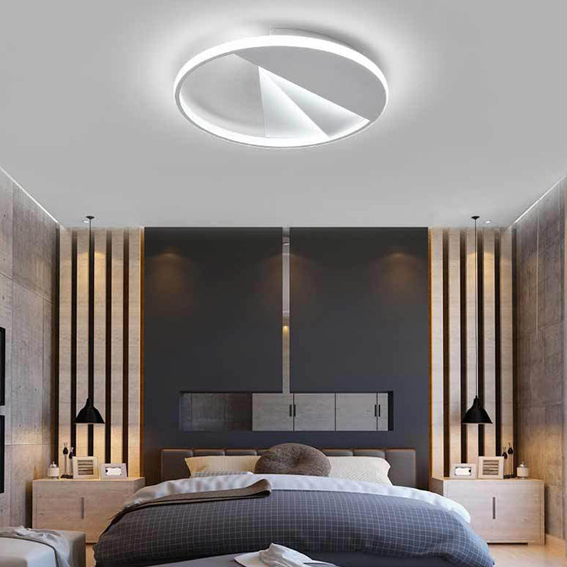 White Aluminum Acrylic Ceiling Lights Flush Mount Modern 18"/21.5" Round Flush Light in Warm/White for Bedroom Clearhalo 'Ceiling Lights' 'Close To Ceiling Lights' 'Close to ceiling' 'Flush mount' Lighting' 370917