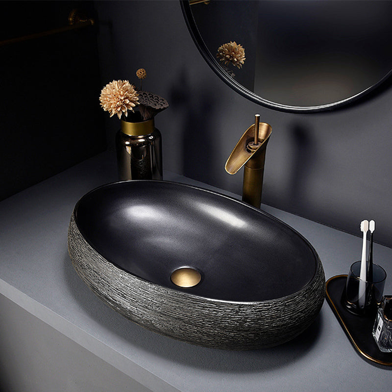 Modern Bathroom Sink Vitreous China Hand Painted Oval Vessel Lavatory Sink 23.2"L x 15.7"W x 5.5"H Black Clearhalo 'Bathroom Remodel & Bathroom Fixtures' 'Bathroom Sinks & Faucet Components' 'Bathroom Sinks' 'bathroom_sink' 'Home Improvement' 'home_improvement' 'home_improvement_bathroom_sink' 6256020