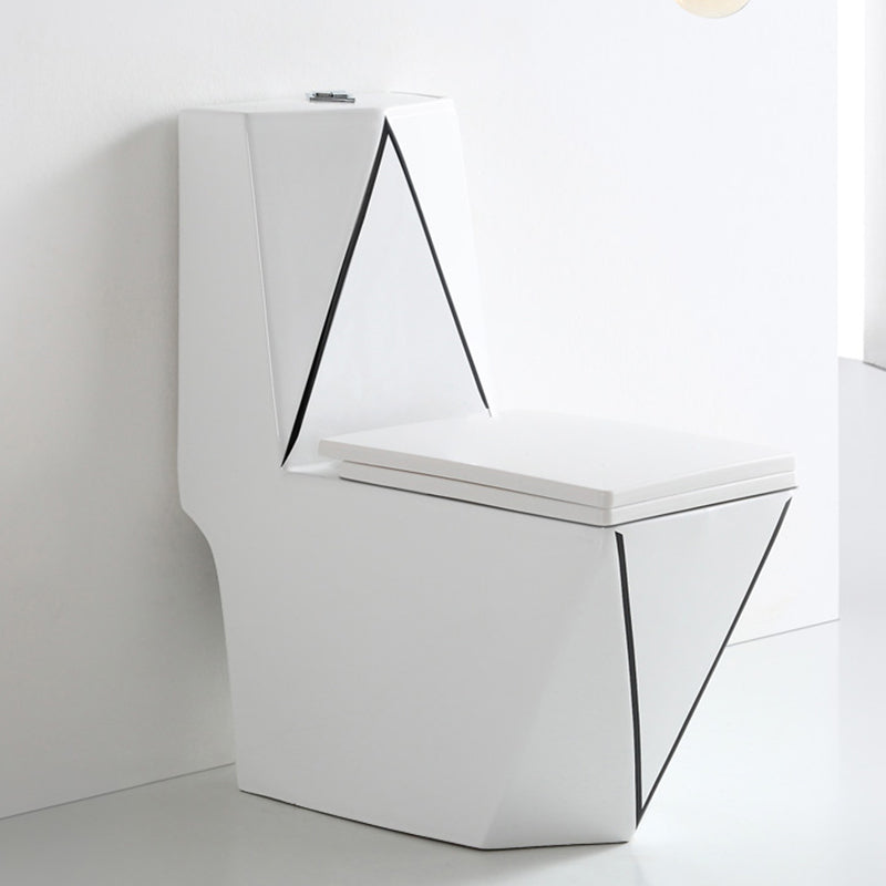 Skirted Toilet Traditional Floor Mount One-Piece Toilet with Slow Close Seat 15"L x 27"W x 33"H Black White Clearhalo 'Bathroom Remodel & Bathroom Fixtures' 'Home Improvement' 'home_improvement' 'home_improvement_toilets' 'Toilets & Bidets' 'Toilets' 6549339