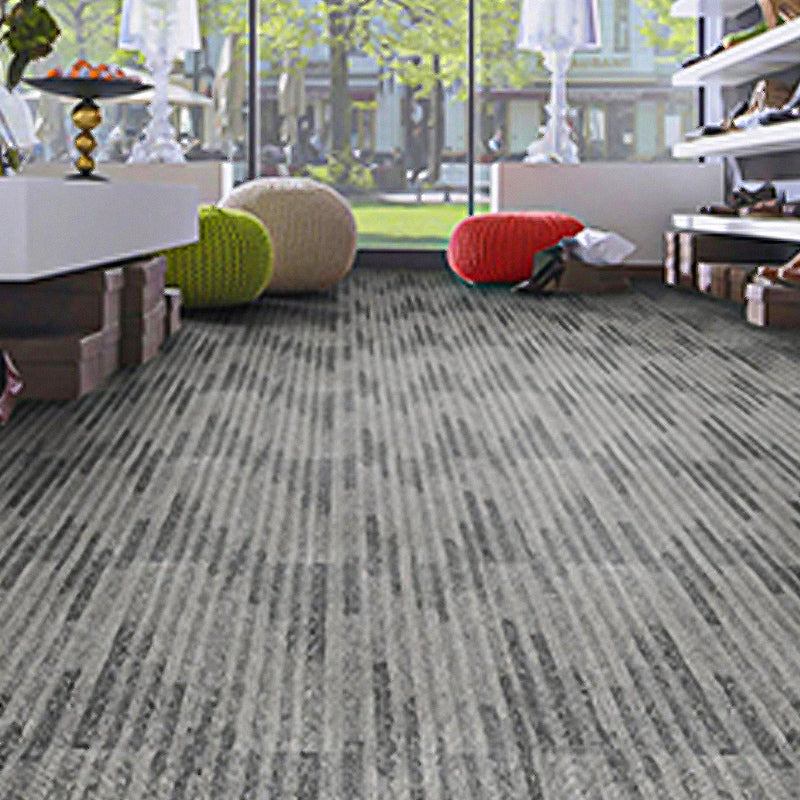 Carpet Tile Non-Skid Fade Resistant Geometry Loose Lay Carpet Tiles Dining Room Clearhalo 'Carpet Tiles & Carpet Squares' 'carpet_tiles_carpet_squares' 'Flooring 'Home Improvement' 'home_improvement' 'home_improvement_carpet_tiles_carpet_squares' Walls and Ceiling' 7351669