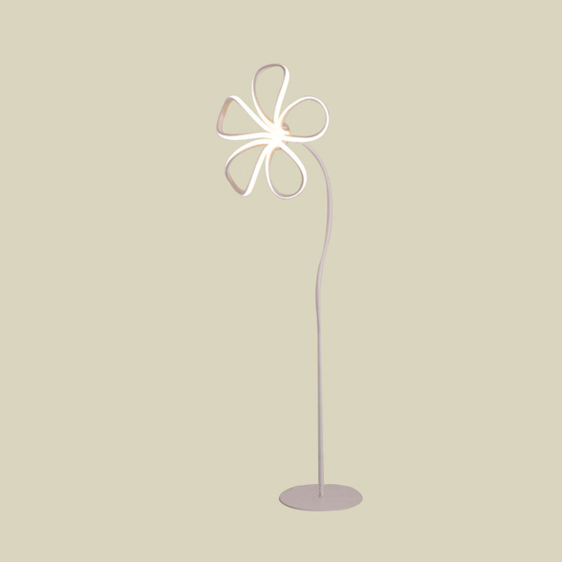 Acrylic Bloom Standing Lamp Contemporary Black/White LED Floor Reading Light for Study Room Clearhalo 'Floor Lamps' 'Lamps' Lighting' 979987