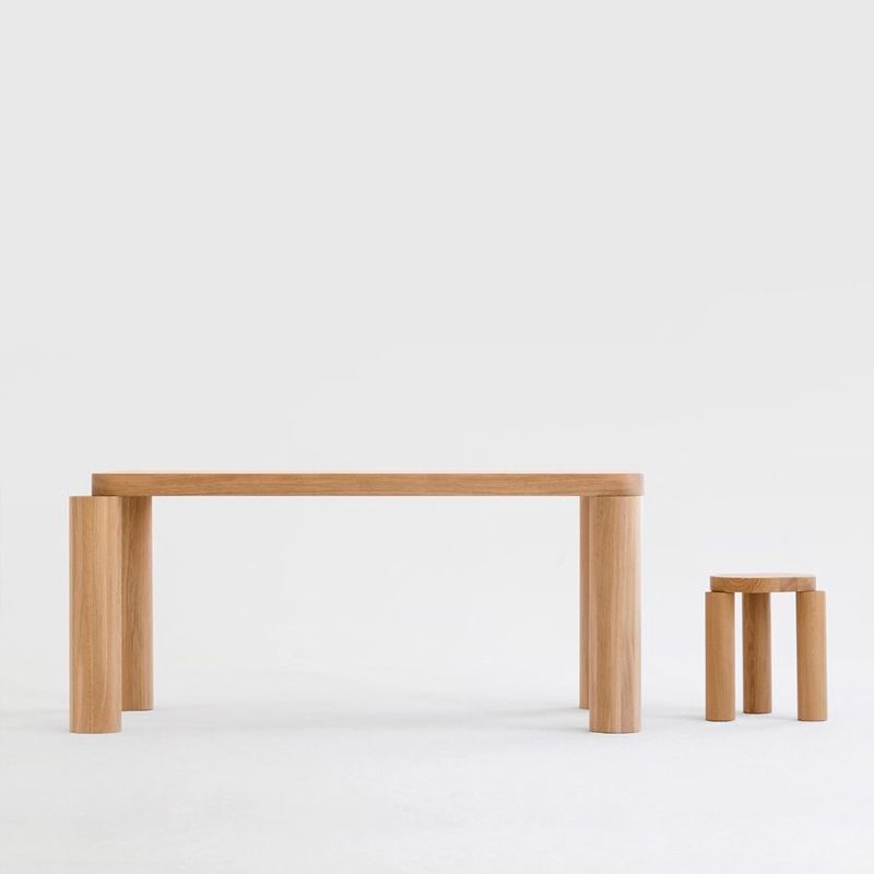 Scandinavian Wooden Round Coffee Cocktail Table 3 Legs Coffee Table Clearhalo 'Coffee & Accent Tables' 'Coffee Tables' 'coffee_tables' 'furn' 'furn_coffee_tables' 'Furniture' 'Living Room Furniture' 1200x1200_000abd51-93f4-4422-9f4a-552bfb5479f3