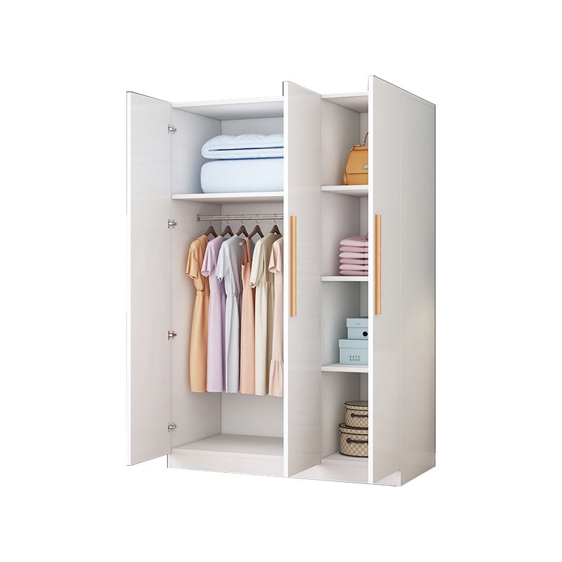 Guardaroba a cornice in legno indipendente moderno incernierato.