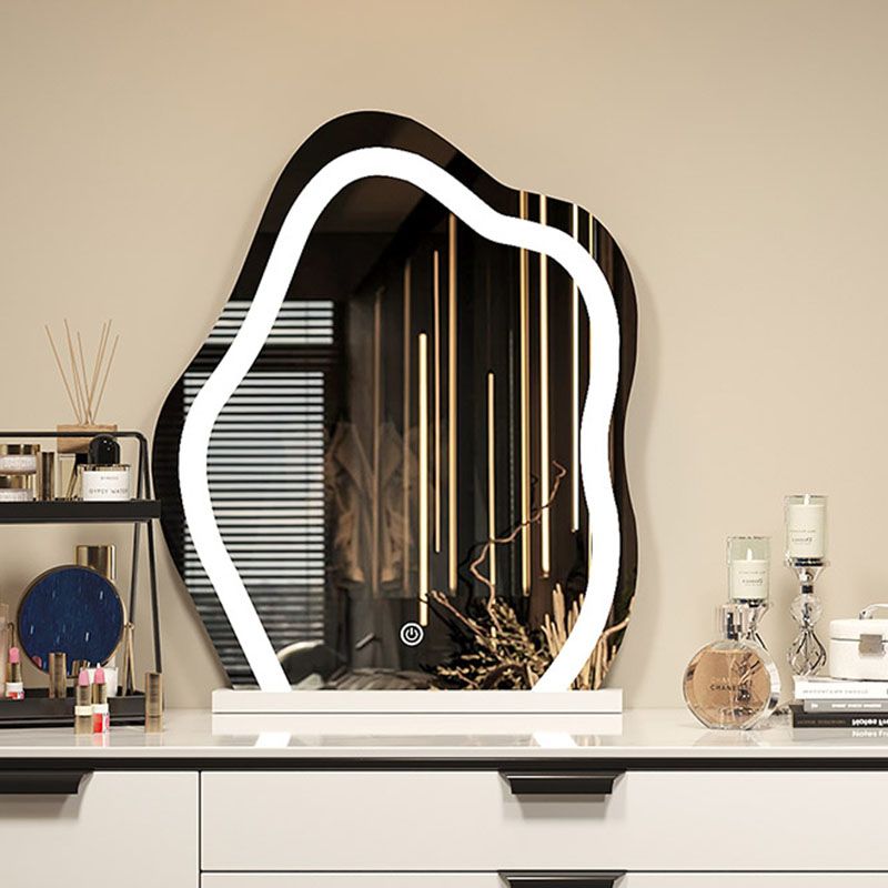 Contatore di trucco bianco in pietra contemporanea 31,5 "HASUP VANITÀ CAMERA BADE