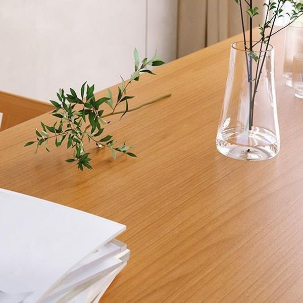 Rechteckiger Esstisch mit Acrylbasis, moderner Tisch aus Kiefernholz für die Küche