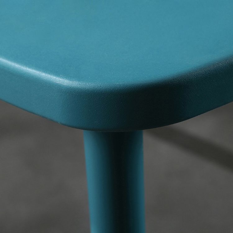 Contemporary Plastic Side Armless Chair Windsor Back Stacking Side Chair for Home Use Clearhalo ' kitchen&dining_furn' 'Dining Chairs' 'Dining Tables & Seating' 'dining_chair' 'furn' 'furn_dining_chair' 'Furniture' 'furniture_dining_chair' 'Kitchen & Dining Furniture' 'kitchen' 1200x1200_00fa4660-815d-4711-a5d9-e0a24c49ebfe