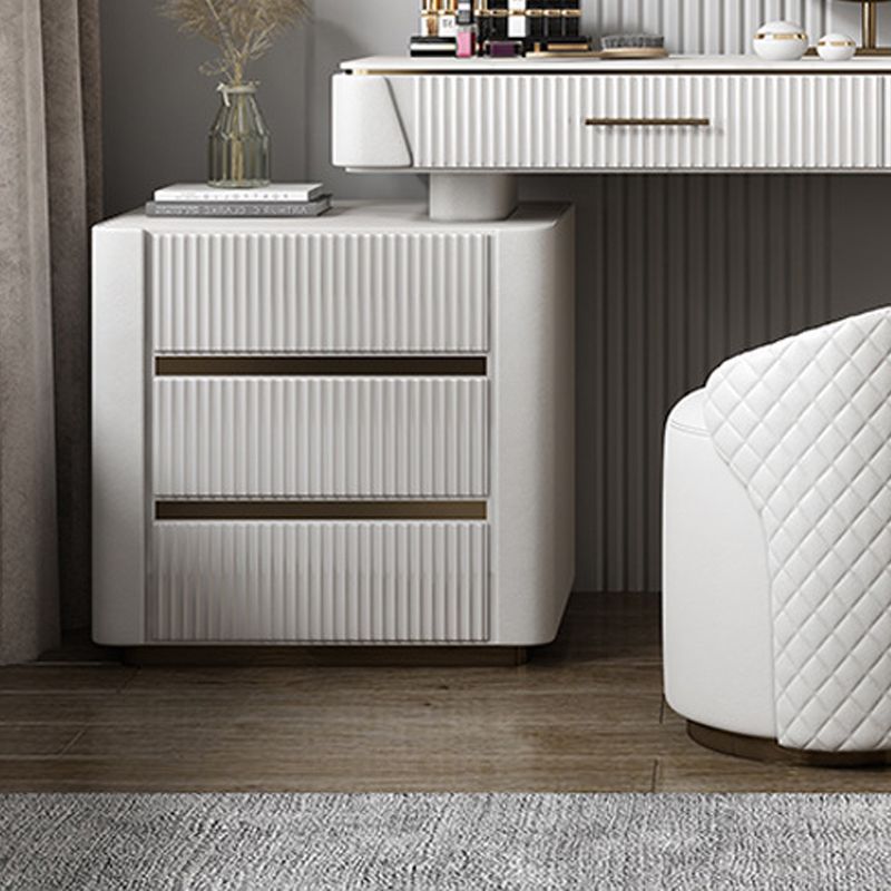 17.71" Wide Modern Make-up Vanity with 5 Storage Drawers Bright White Wood Vanity Set