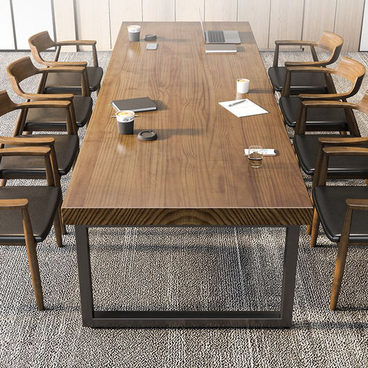 Massive Holz Office -Schreibtisch Schlittenbasis rechteckiger Schreibtisch mit Eisenbeinen