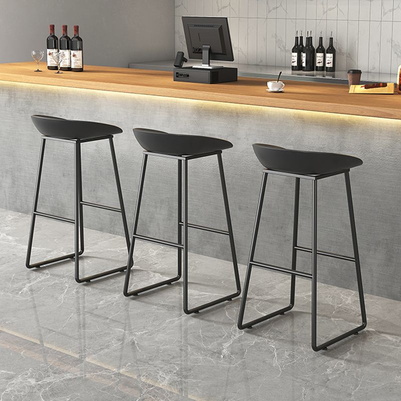 Modern Style Plastic Backless Counter High Stool with Metal Base Clearhalo 'Bar Furniture' 'Bar Stools' 'bar_stools' 'furn' 'furn_bar_stools' 'Furniture' 'Kitchen & Dining Furniture' 1200x1200_017f7ab3-bac4-4e6d-8738-a3fd87801ff9