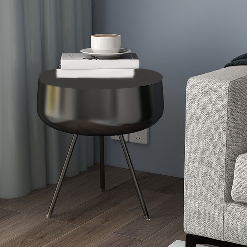 Modernas patas de la mesa nocturna de metal incluye mesita de noche redonda para el dormitorio