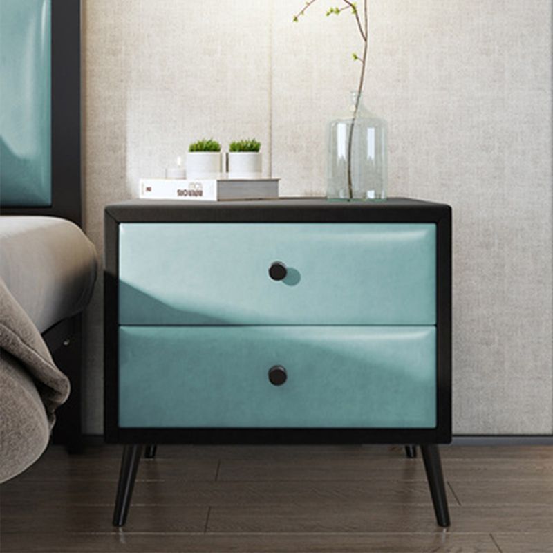 Solide houten accenttafel nachtkastjes benen inbegrepen bedkast met 2 laden