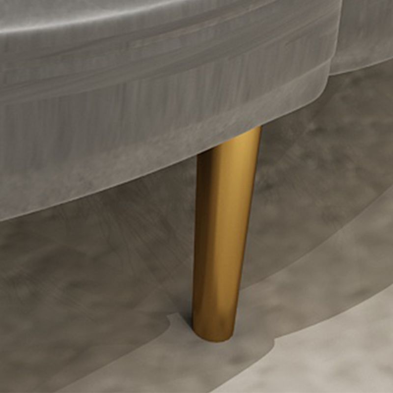 Samt modernes gebogenes Sofa in grauen Sitzgelegenheiten mit abgenähten Arm Arm mit Kissen