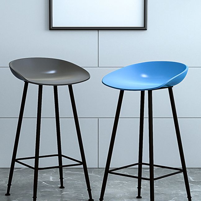 Industrial Style Bar-stool Bucket PP Seat Counter Stool for Kitchen Bar Clearhalo 'Bar Furniture' 'Bar Stools' 'bar_stools' 'furn' 'furn_bar_stools' 'furniture_bar_stools' 'Kitchen & Dining Furniture' 'kitchen&dining_furn' 'kitchen' 'kitchen_furn' Furniture' 1200x1200_020018a3-860e-472b-b26e-a0810b644ac5