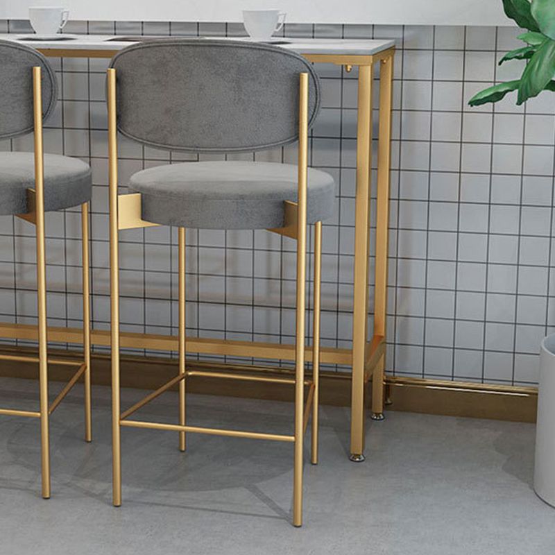 Moderner Bartisch mit weißer Kunstmarmorplatte, Bistro-Bartisch