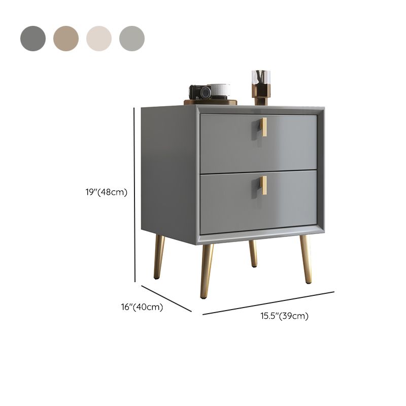 Comodino da letto in legno in legno a tavola notturna contemporanea con cassetti