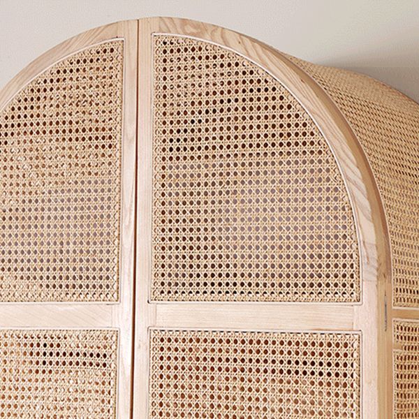 Armadio moderno del guardaroba in legno massiccio con gambe