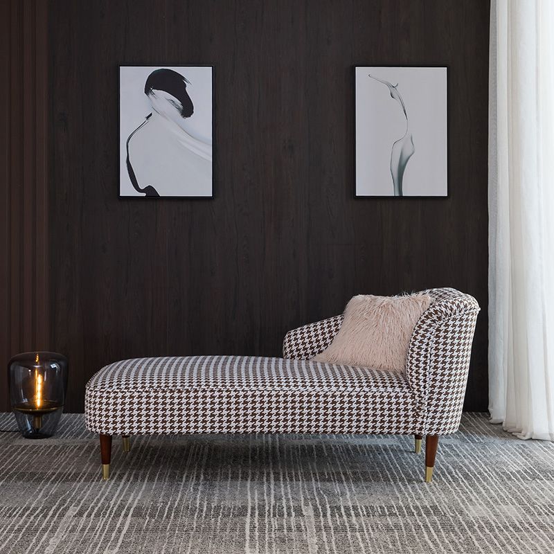 Chaise contemporaine à un bras, bras ronds, pied-de-poule pour le salon