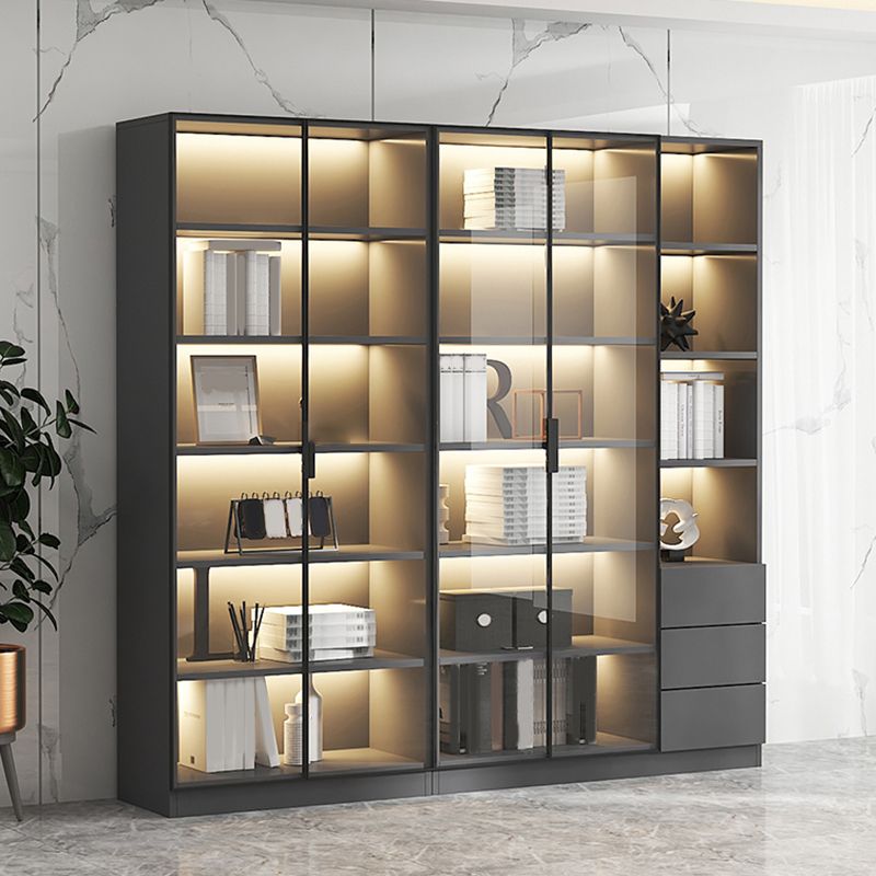 モダンなエンジニアリングされた木製の本棚は、棚付きの本棚を閉鎖しました