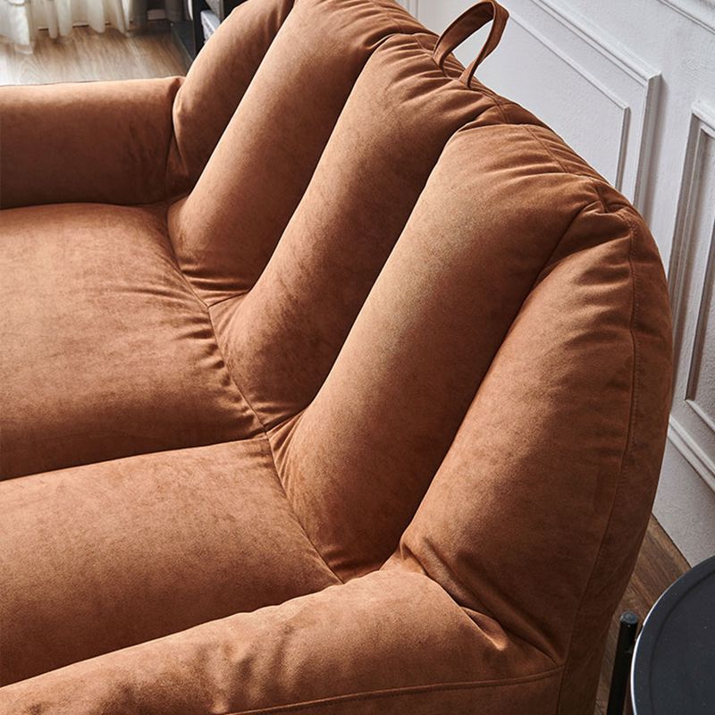 リビングルーム用のモダンなマイクロスエード湾曲フレアアームソファ27.55 "w